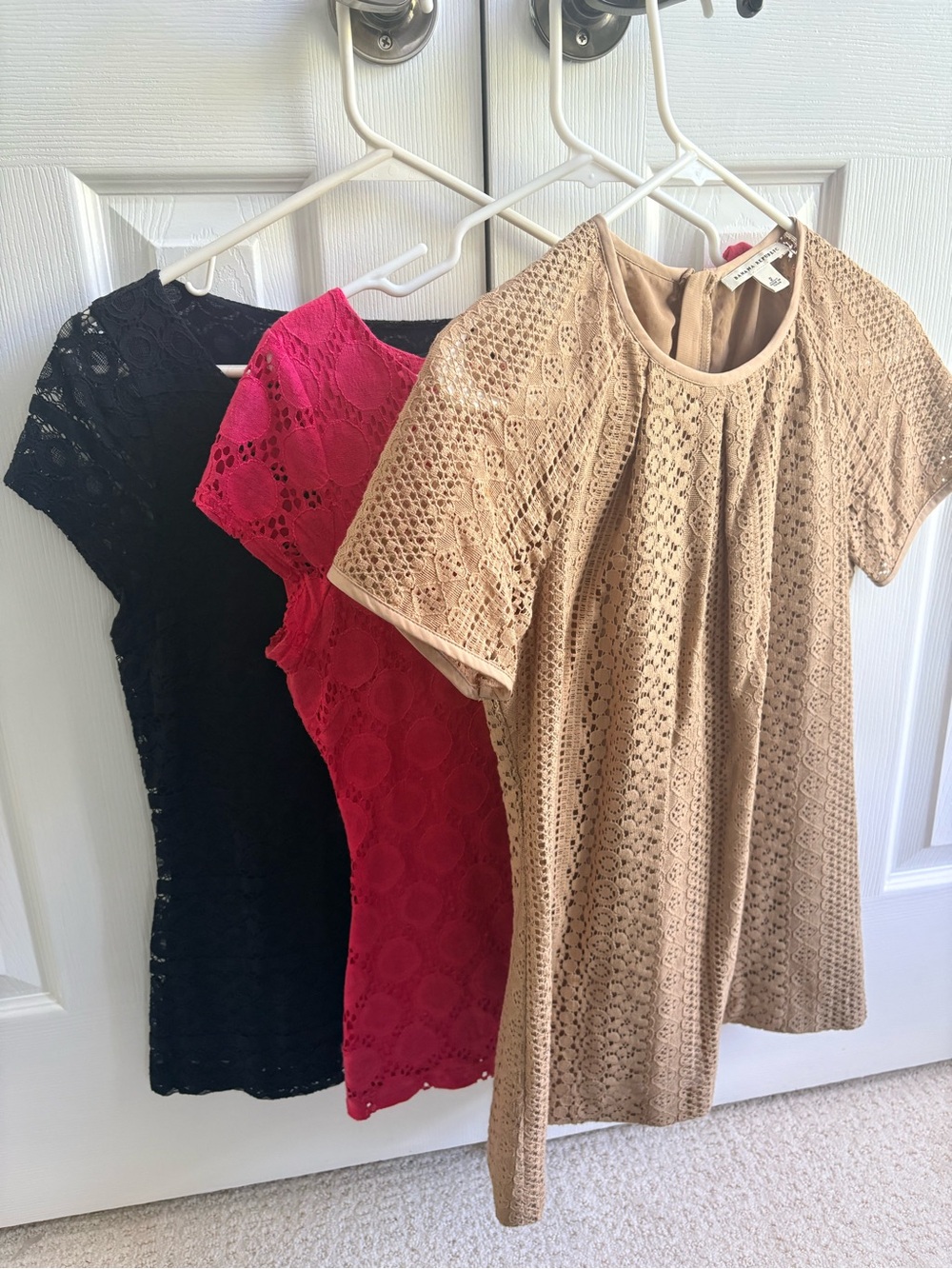 3 Lace Tops Banana Republic size 2